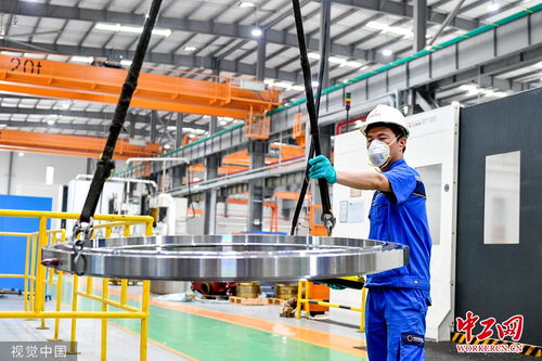 浙江湖州 技術(shù)人員趕制訂單產(chǎn)品，積極融入長(zhǎng)三角科創(chuàng)走廊建設(shè)